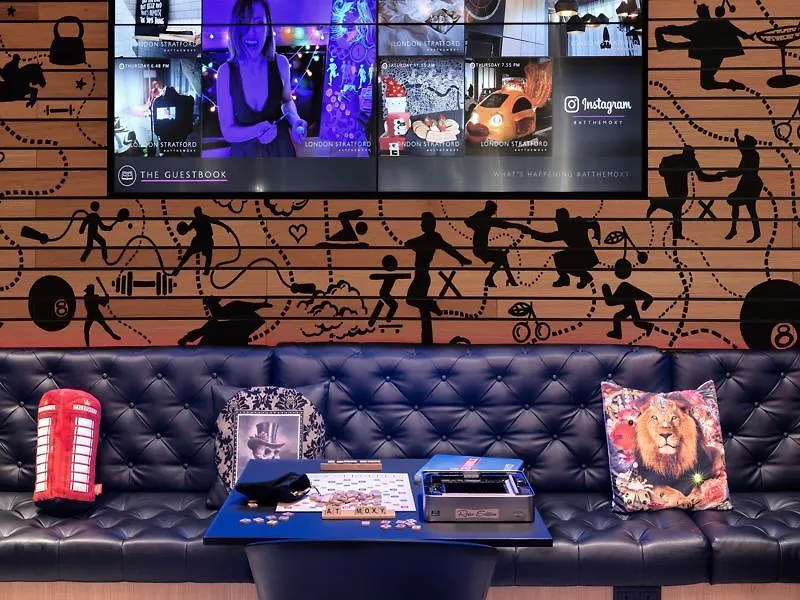 Moxy London Stratford Hotel 4*,